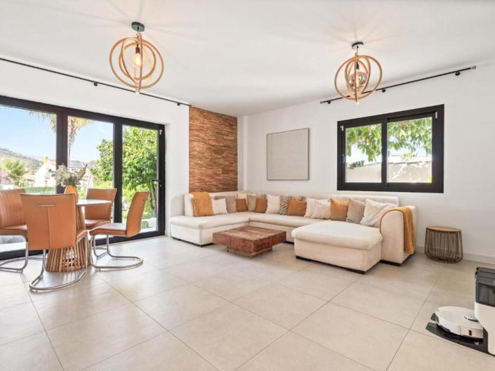 Image No.5-6 Bed Villa for sale
