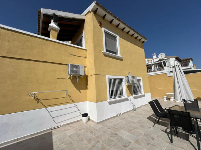 Image No.12-3 Bed Villa for sale