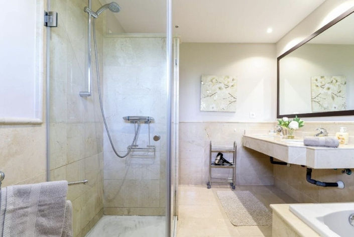 Image No.26-2 Bed Apartment for sale