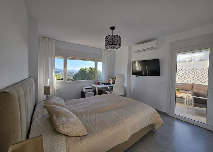 Image No.8-3 Bed Apartment for sale