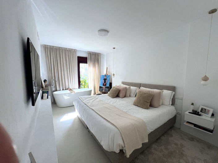 Image No.17-3 Bed Apartment for sale