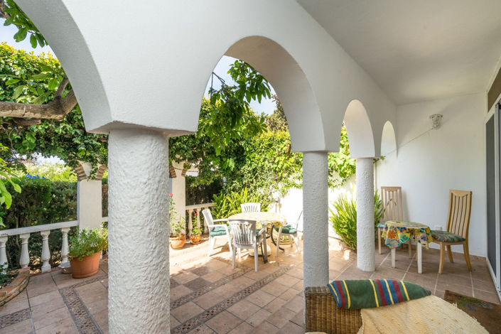 Image No.13-2 Bed Townhouse for sale
