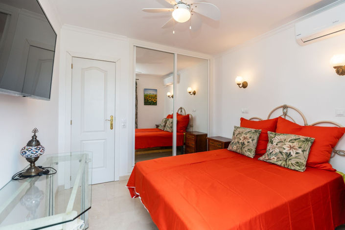 Image No.22-2 Bed Townhouse for sale