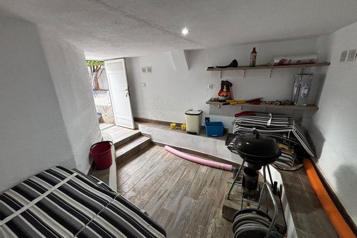 Image No.23-4 Bed Townhouse for sale