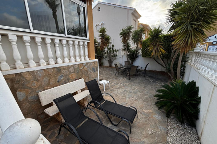 Image No.29-4 Bed Townhouse for sale