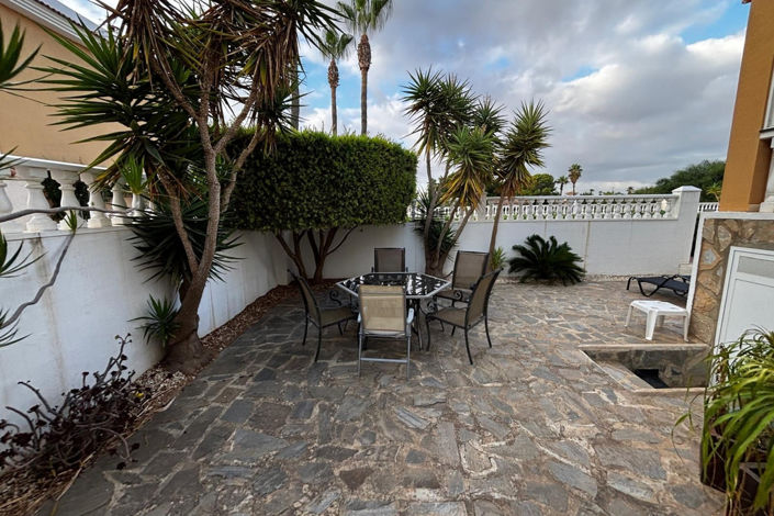 Image No.3-4 Bed Townhouse for sale