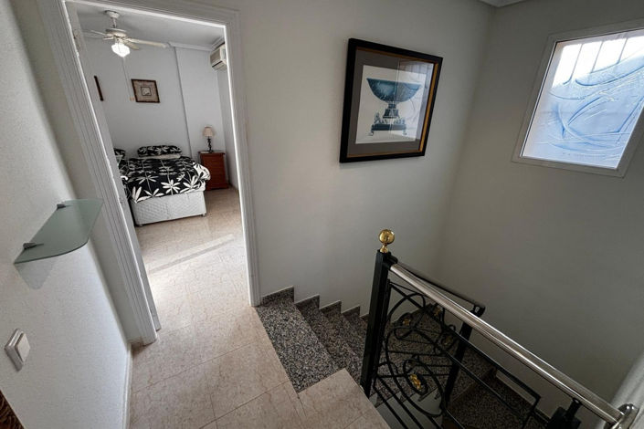 Image No.38-4 Bed Townhouse for sale