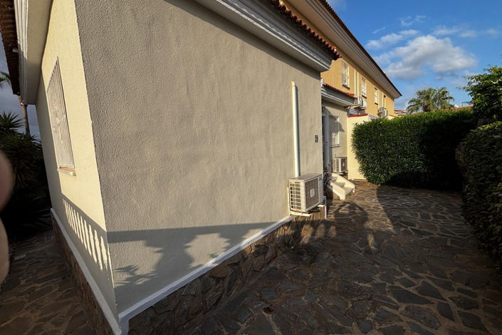 Image No.43-4 Bed Townhouse for sale
