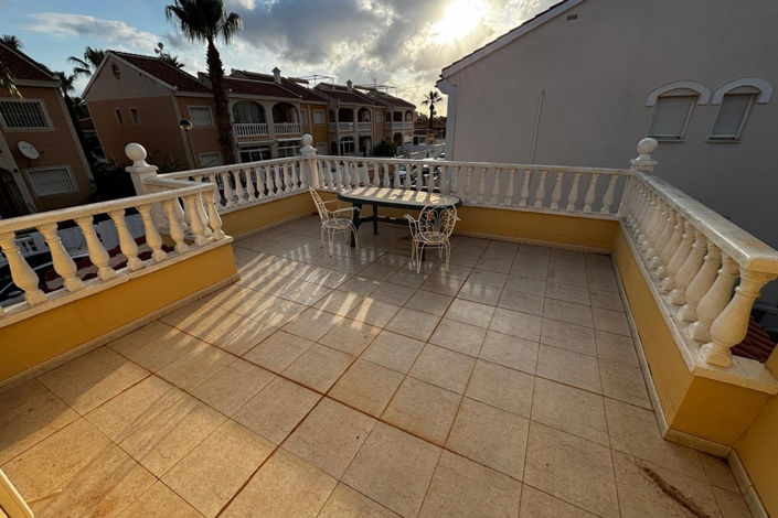 Image No.46-4 Bed Townhouse for sale