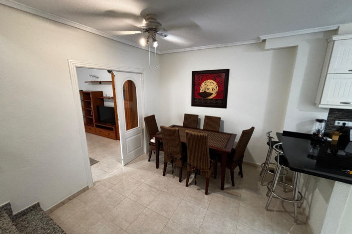Image No.8-4 Bed Townhouse for sale