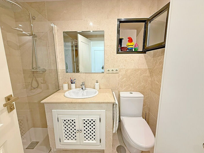 Image No.27-3 Bed Apartment for sale
