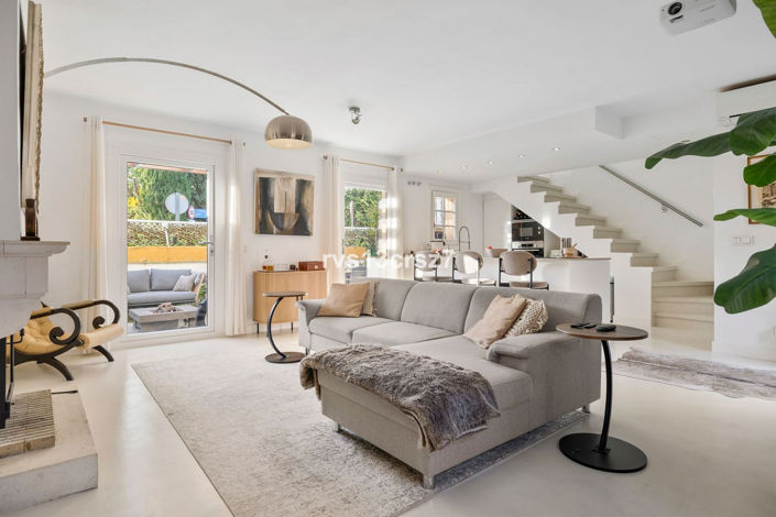 Image No.4-2 Bed Townhouse for sale
