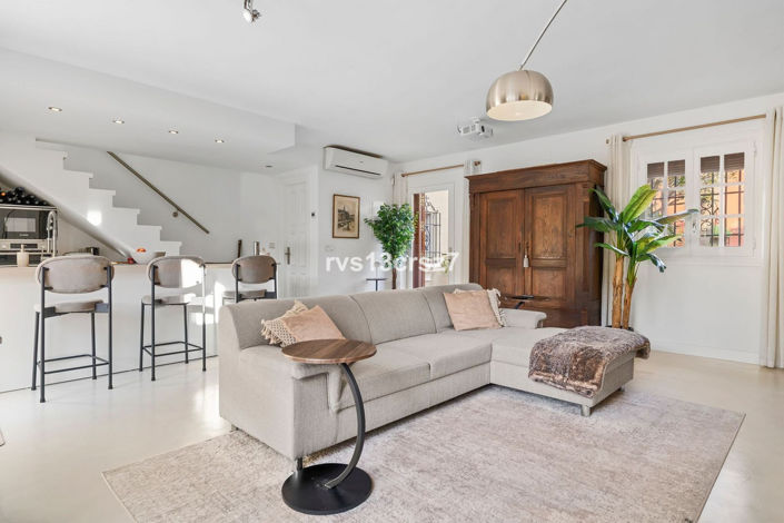 Image No.5-2 Bed Townhouse for sale