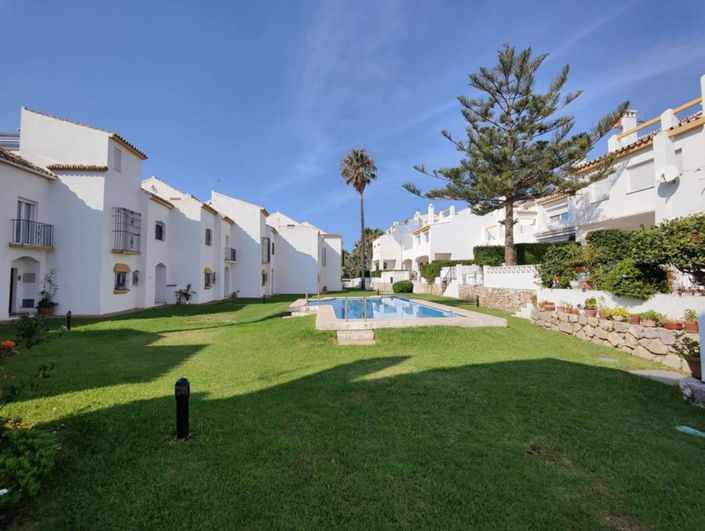 Image No.30-4 Bed Townhouse for sale