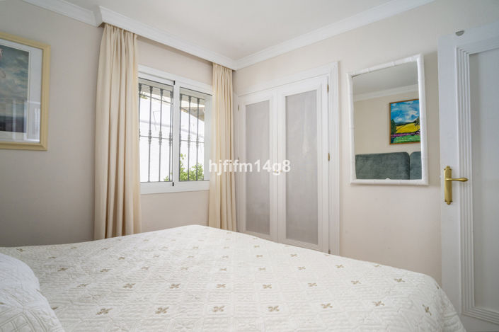 Image No.17-3 Bed Townhouse for sale