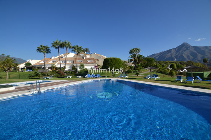 Image No.28-3 Bed Townhouse for sale