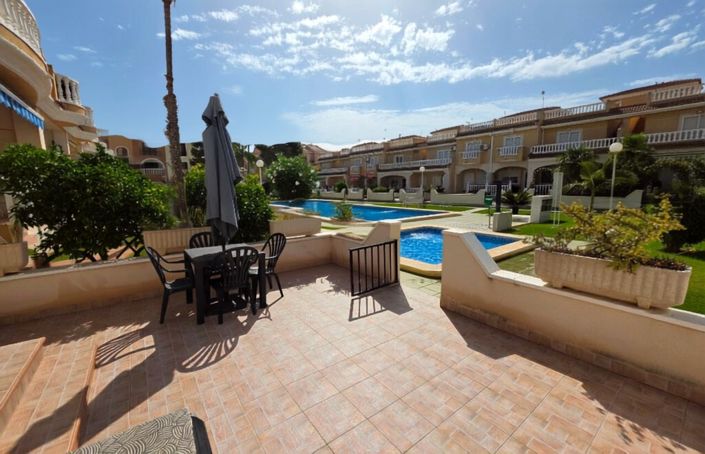Image No.25-3 Bed Apartment for sale