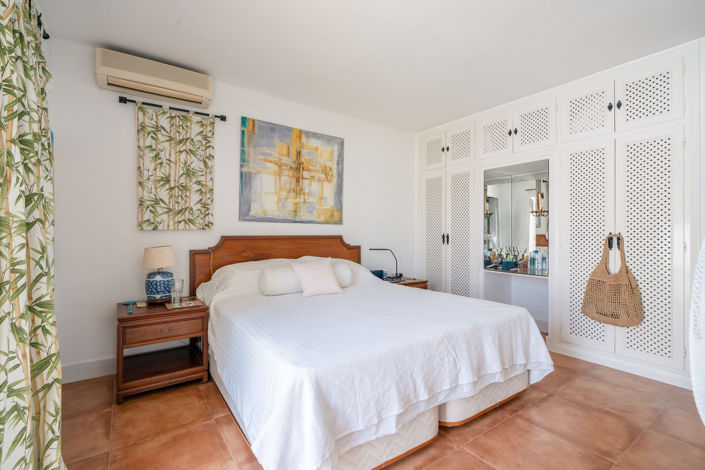 Image No.10-3 Bed Villa for sale