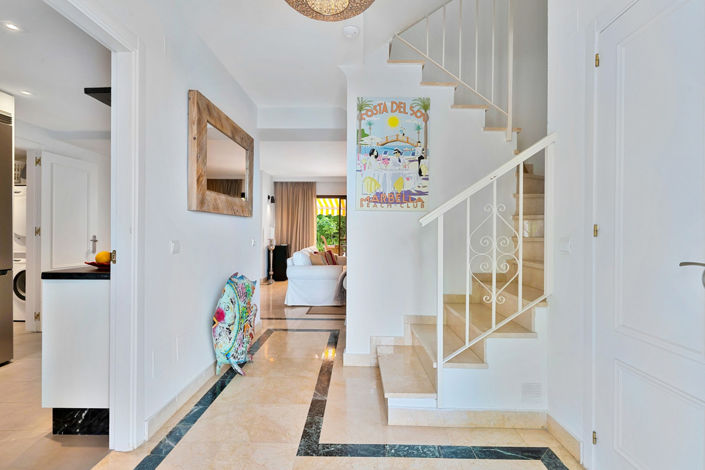 Image No.15-4 Bed Townhouse for sale