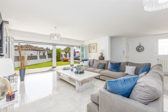 Image No.2-4 Bed Townhouse for sale