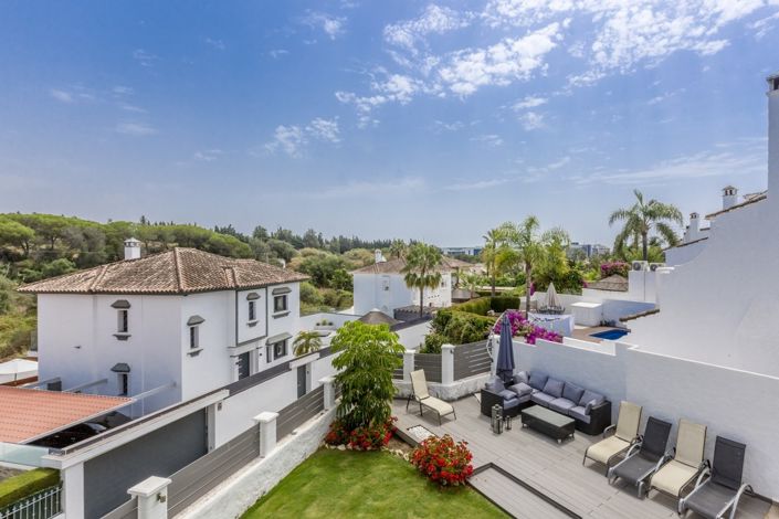 Image No.3-4 Bed Townhouse for sale