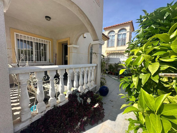 Image No.10-2 Bed Villa for sale