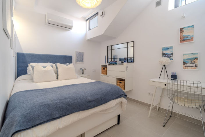 Image No.31-4 Bed Townhouse for sale