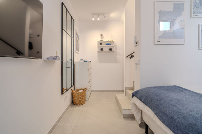 Image No.33-4 Bed Townhouse for sale