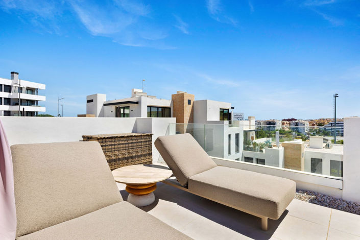 Image No.32-2 Bed Penthouse for sale