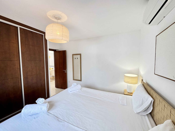 Image No.27-6 Bed Villa for sale
