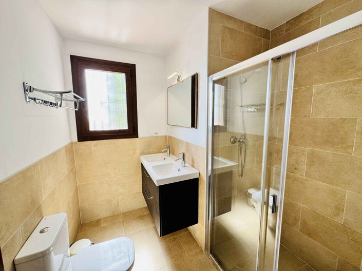 Image No.29-6 Bed Villa for sale