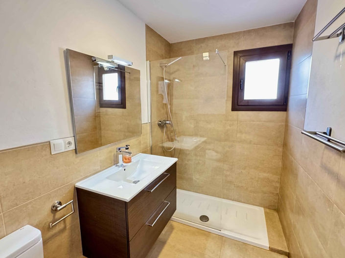 Image No.32-6 Bed Villa for sale