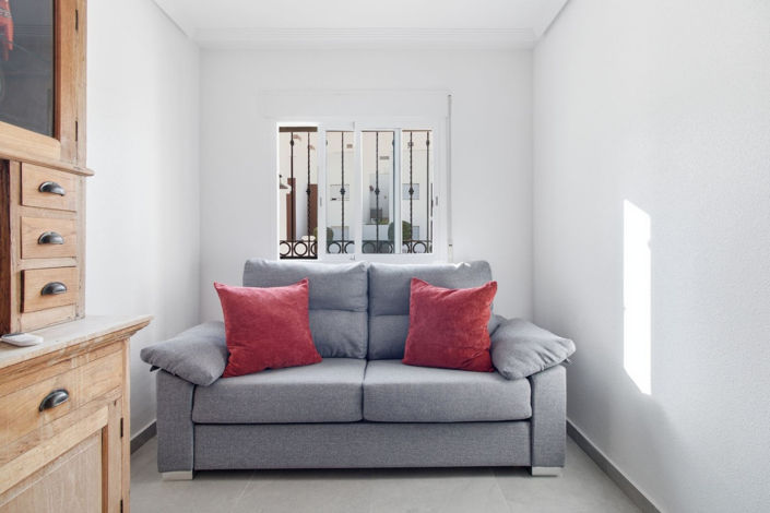 Image No.20-2 Bed Apartment for sale