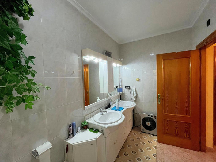 Image No.34-3 Bed Villa for sale