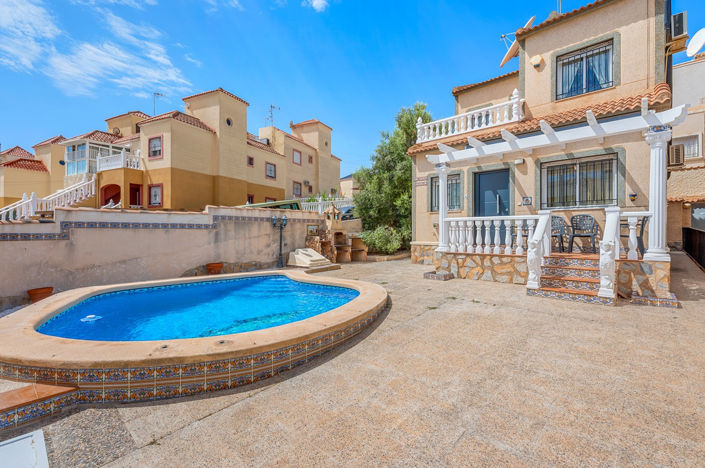 Image No.2-Villa de 3 chambres à vendre à Villamartin