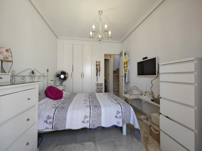 Image No.14-2 Bed Property for sale