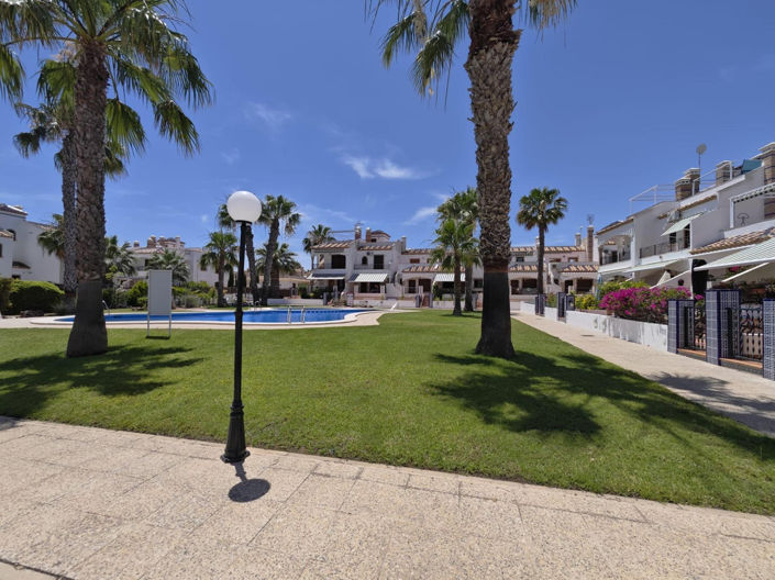 Image No.21-2 Bed Property for sale