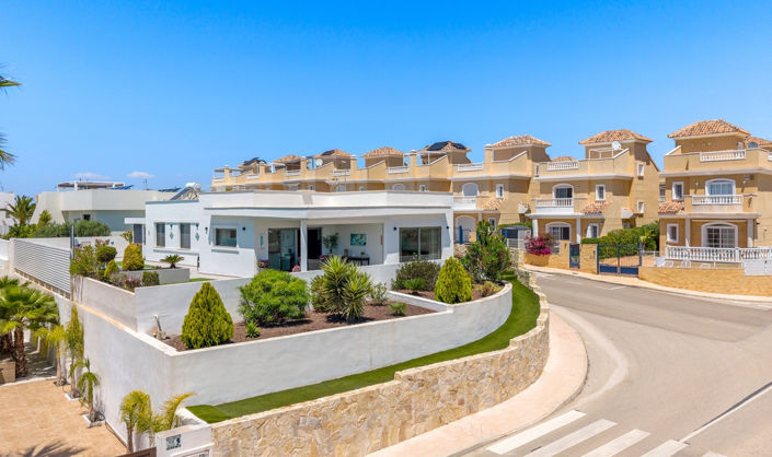 Image No.45-3 Bed Villa for sale