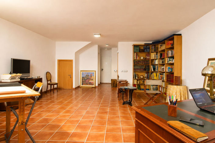 Image No.28-3 Bed Townhouse for sale