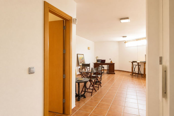 Image No.30-3 Bed Townhouse for sale