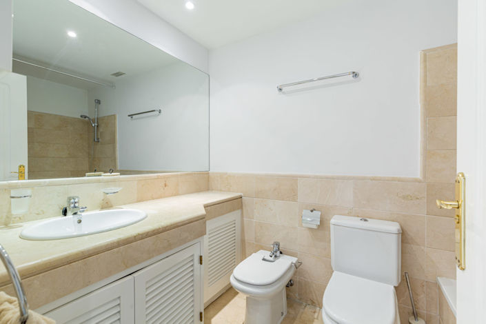 Image No.8-3 Bed Apartment for sale