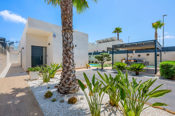 Image No.41-3 Bed Villa for sale