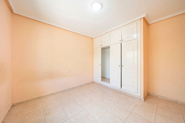 Image No.18-3 Bed Villa for sale