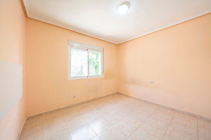 Image No.19-3 Bed Villa for sale