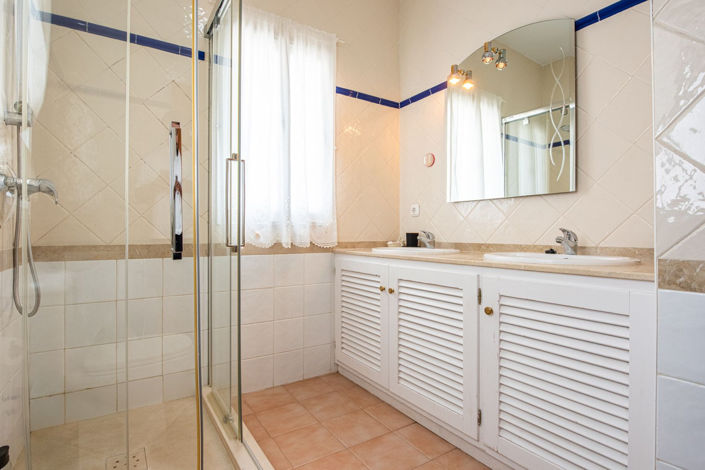 Image No.21-3 Bed Villa for sale