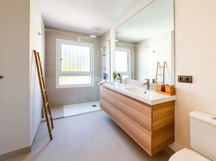 Image No.19-4 Bed Semi-Detached for sale