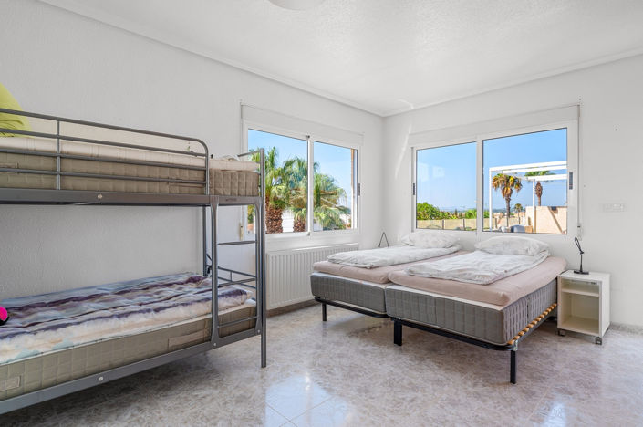 Image No.43-3 Bed Villa for sale