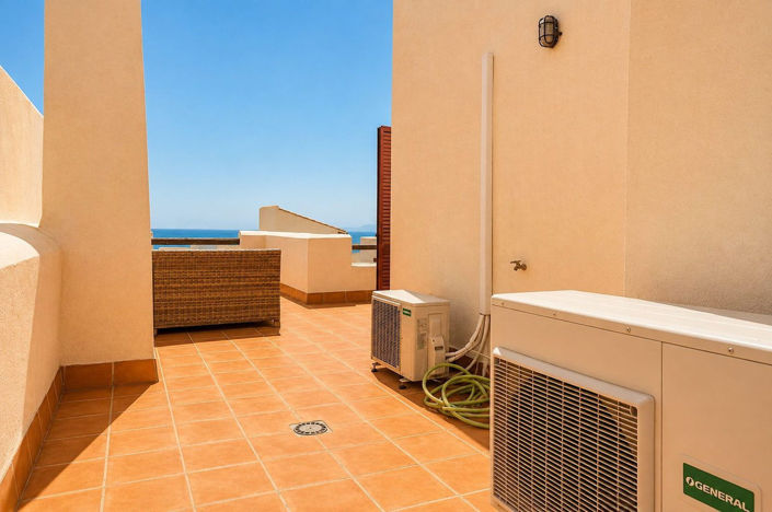 Image No.19-3 Bed Townhouse for sale