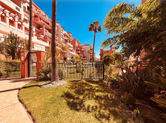 Image No.27-2 Bed Apartment for sale
