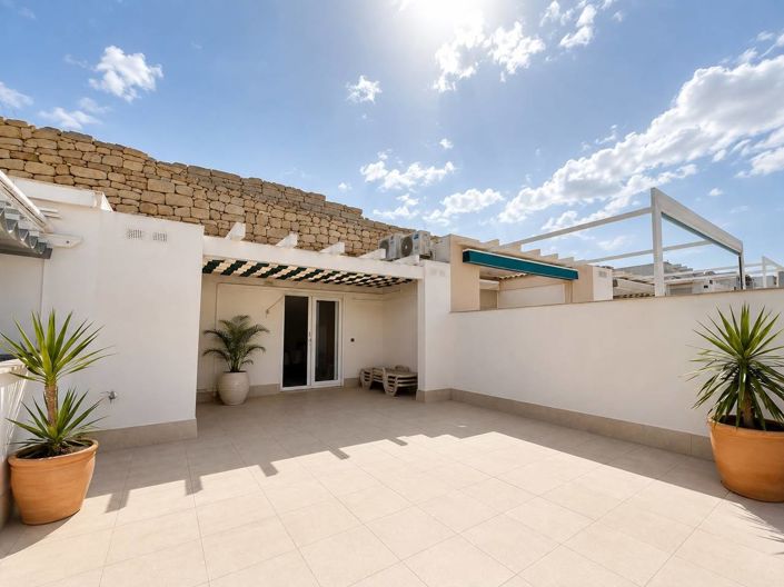 Image No.3-3 Bed Townhouse for sale